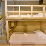 Treasure Isle Backpackers Hostel