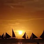The Q Lodge Boracay