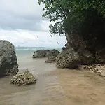 The Q Lodge Boracay