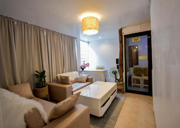 Treasure Isle Backpackers Hostel