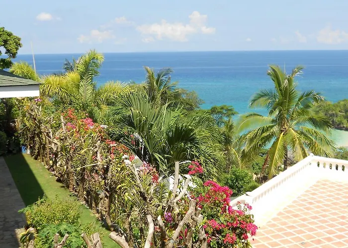 Alargo Villa
