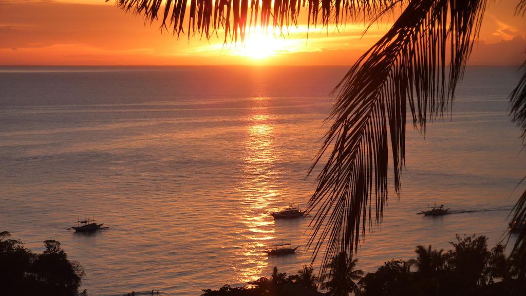 Alargo Boracay Island