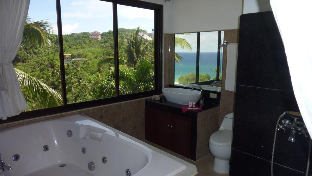 Alargo Boracay Island