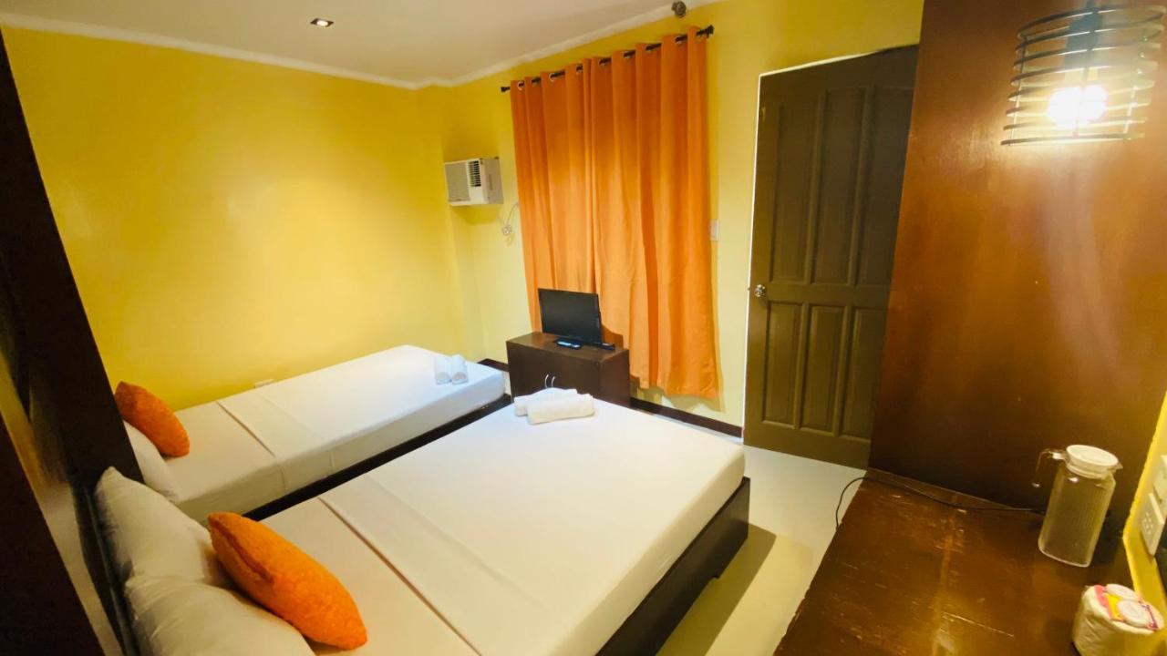 Guest house Vicente Aguirre *
