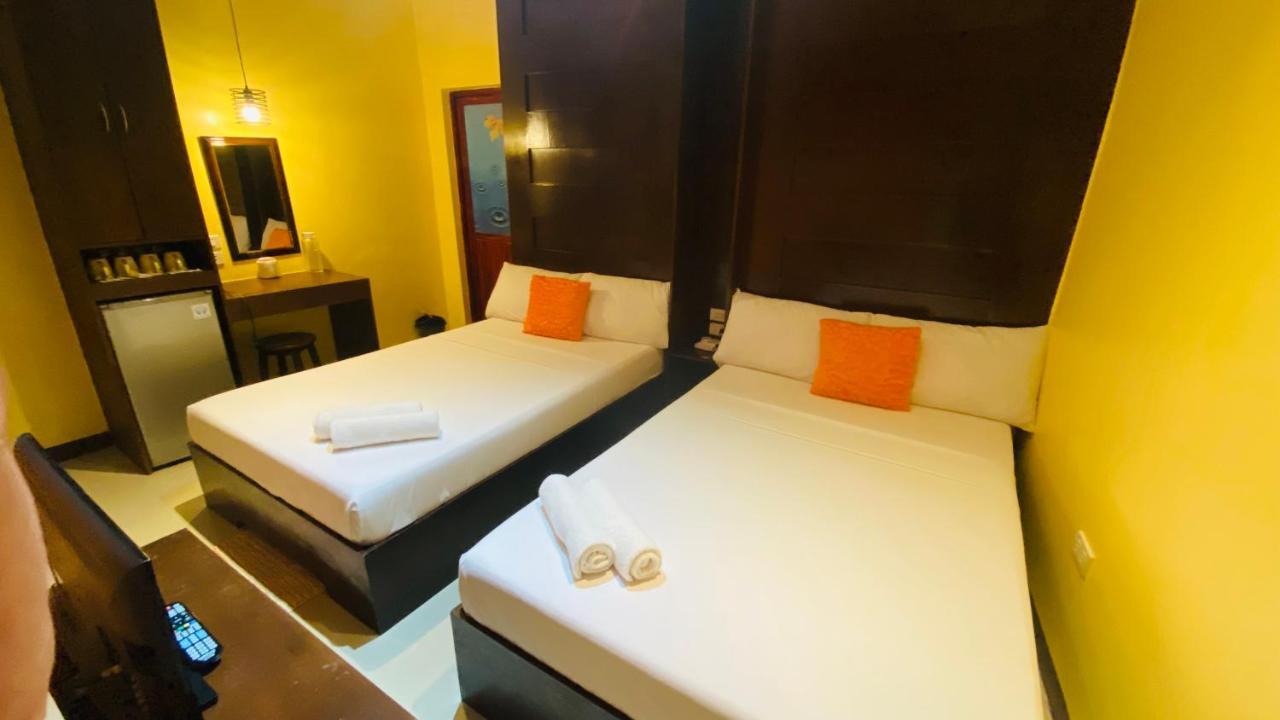 Vicente Aguirre Guest house