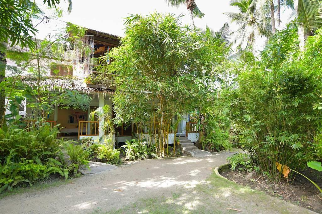 Ac2 - Bamboo Bungalows Rest House By White Apartment