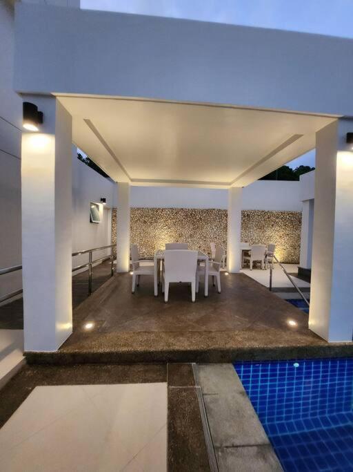Aloha Ocean Garden Boracay Apartment *