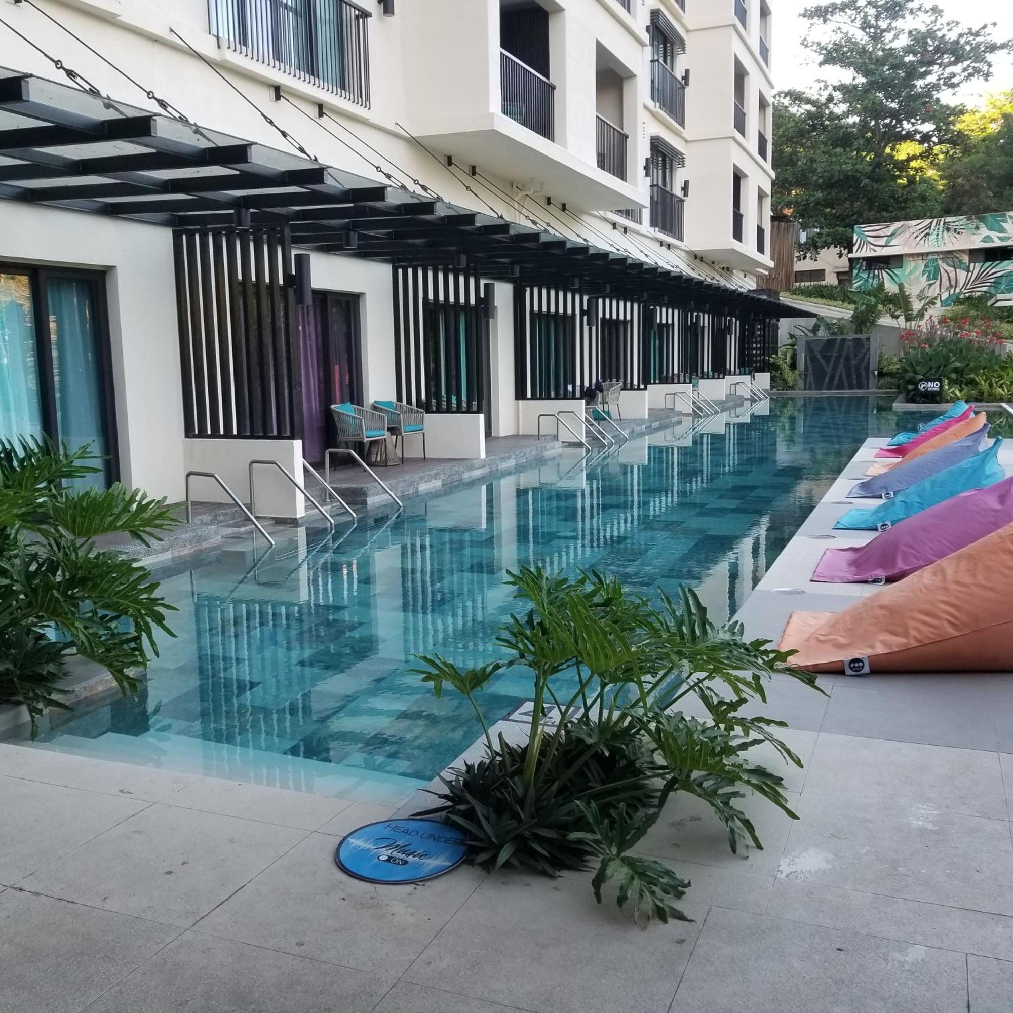 Uo At Fairways Newcoast Boracay *