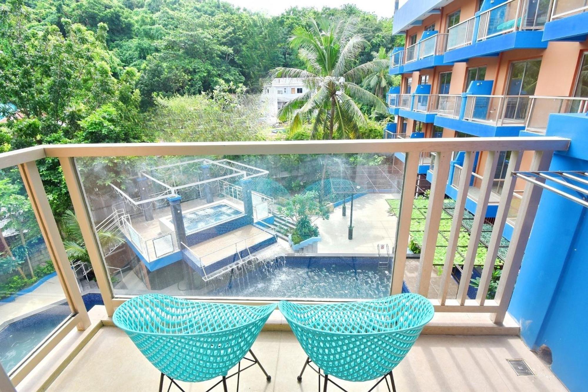 Hotel Oseidon Boracay 3*