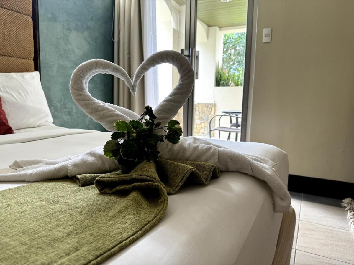 Apartment Deluxe A With Private Inifnity Pool And Golf