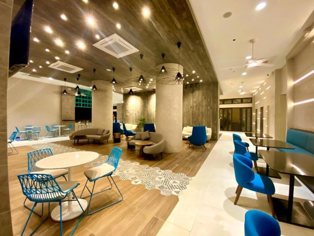 Apartment Deluxe A With Private Inifnity Pool And Golf