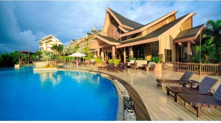 Alta Vista De Boracay Resort