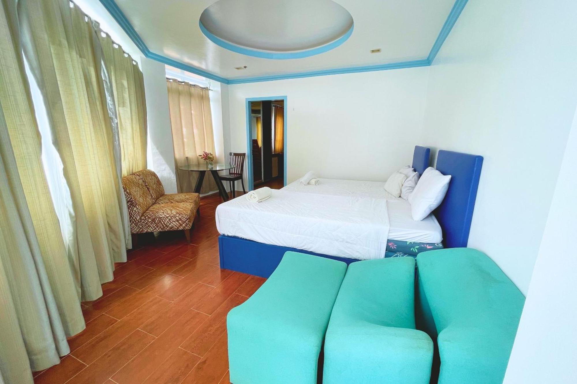 Here Innstead Boracay Hotel