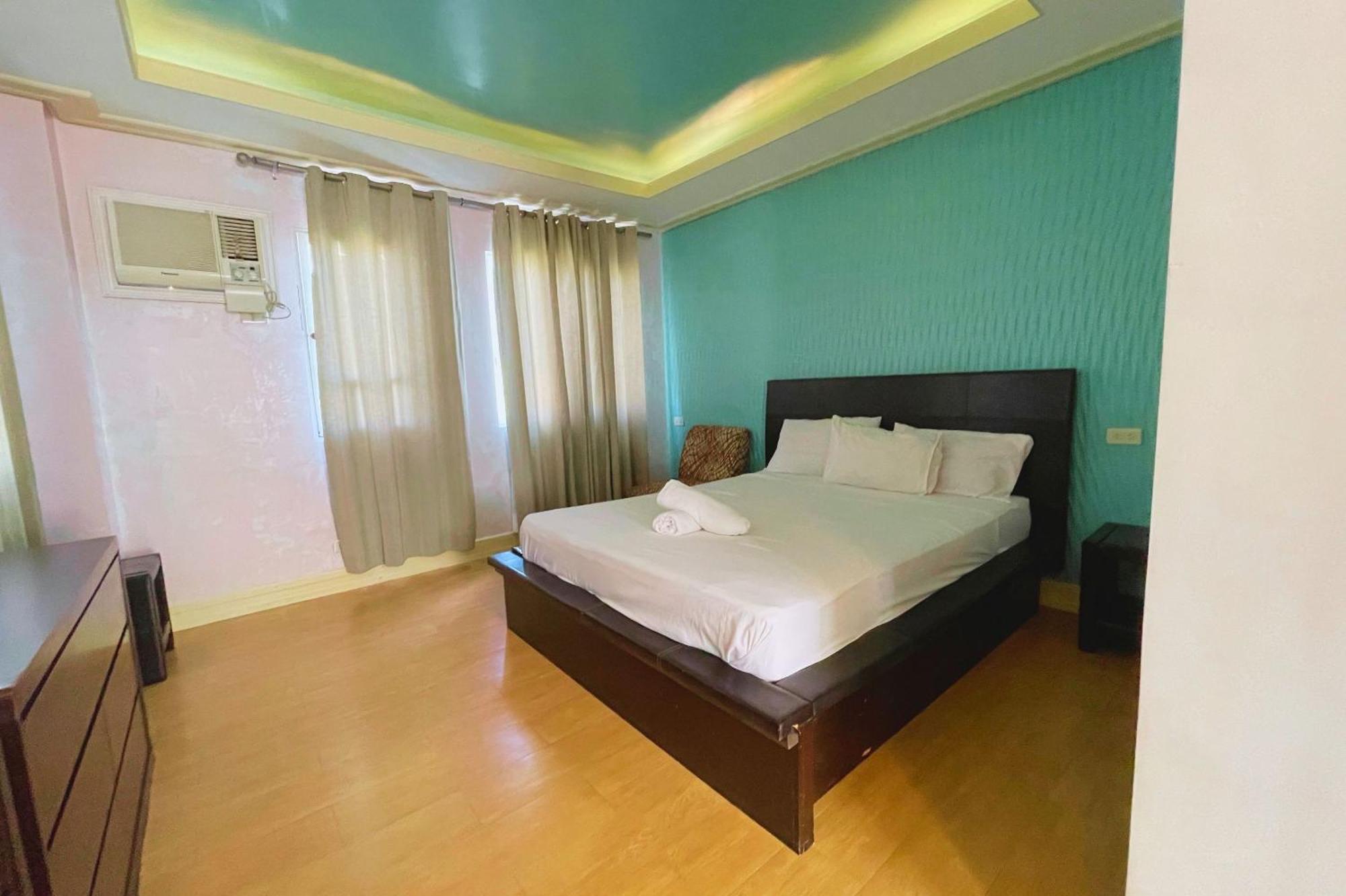 Here Innstead Boracay Hotel 3*