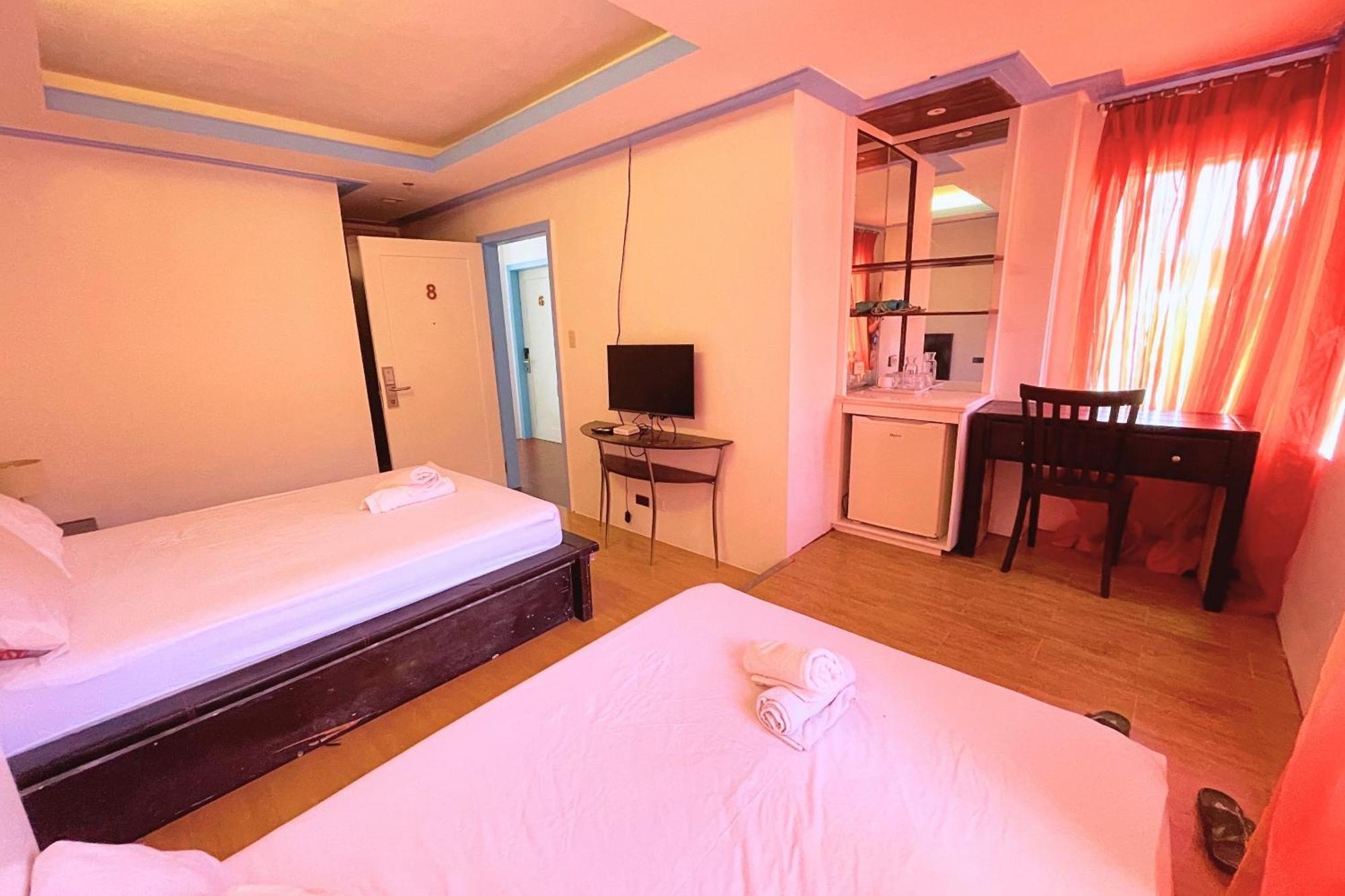 Here Innstead Boracay Hotel 3*