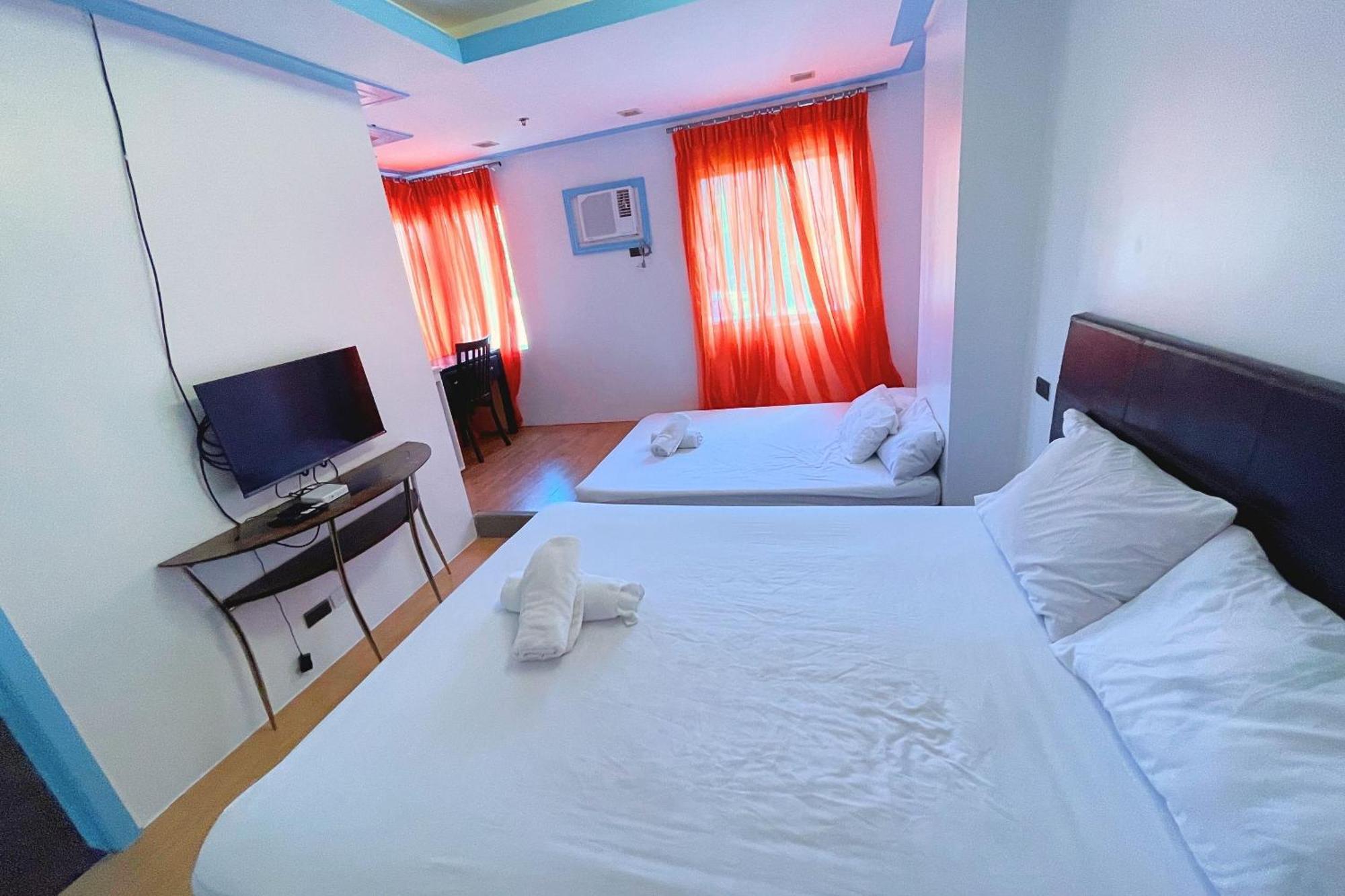 Here Innstead Boracay Hotel