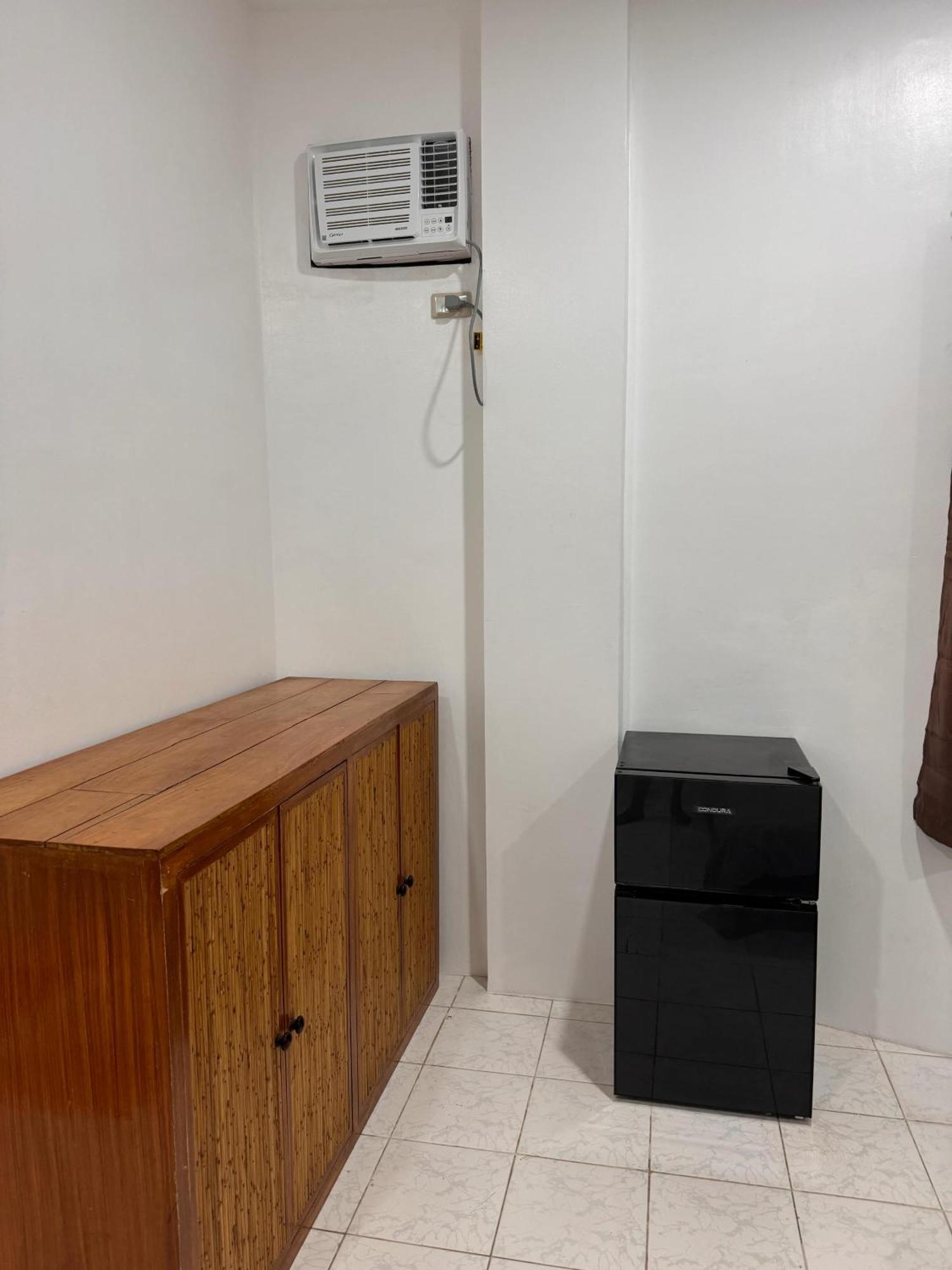 3 Boracay Bed & Breakfast