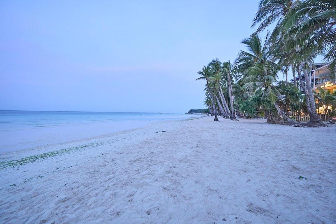 Apartment A Tranquil Ocean View Condo, Private *