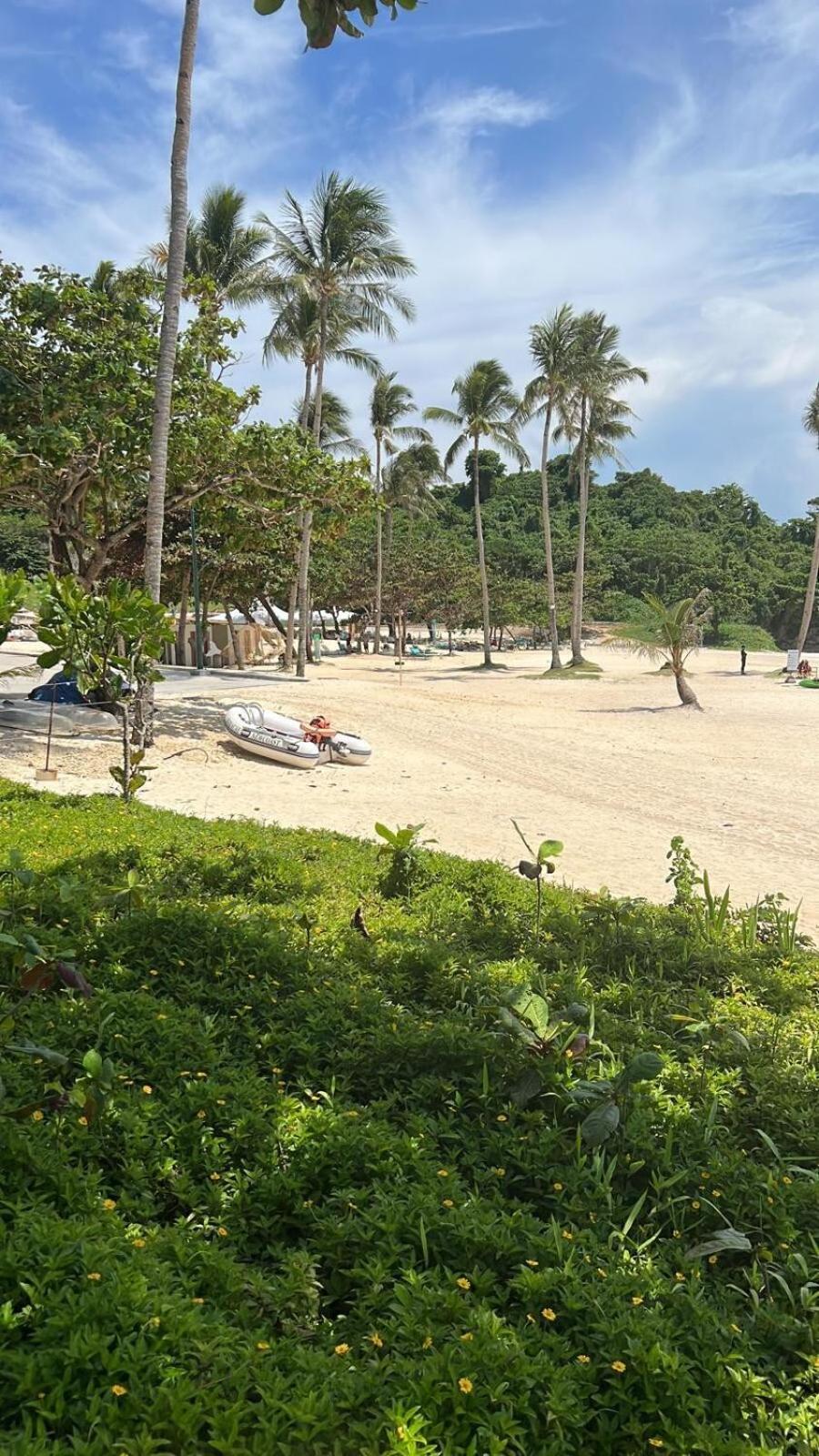 A Tranquil Ocean View Condo, Private * Boracay Island