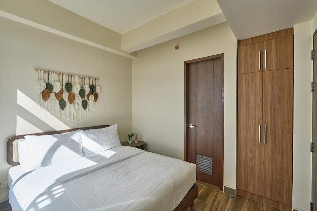 A Tranquil Ocean View Condo, Private Apartment *