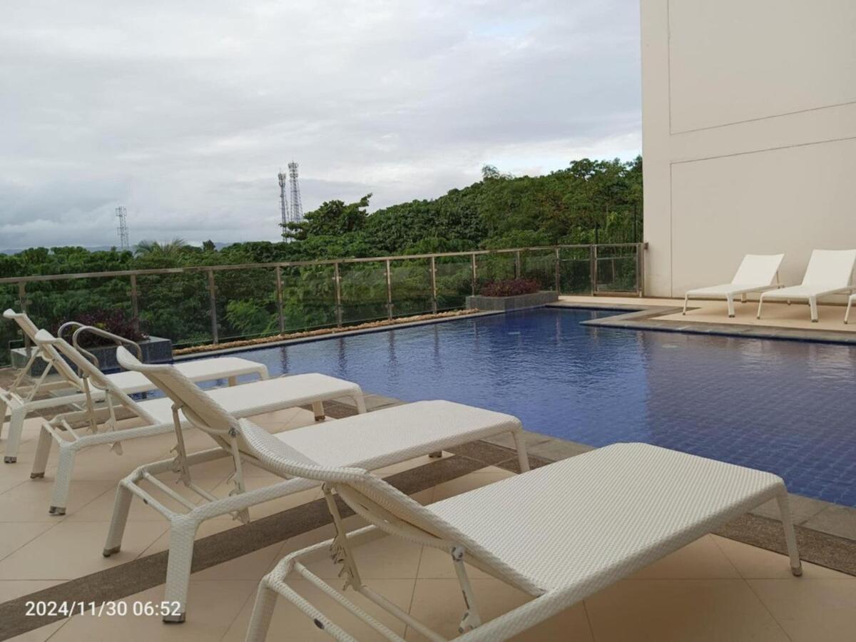 Apartment A Tranquil Ocean View Condo, Private
