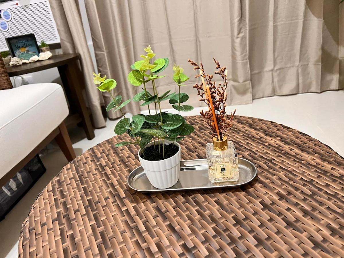 Apartment A Tranquil Ocean View Condo, Private *