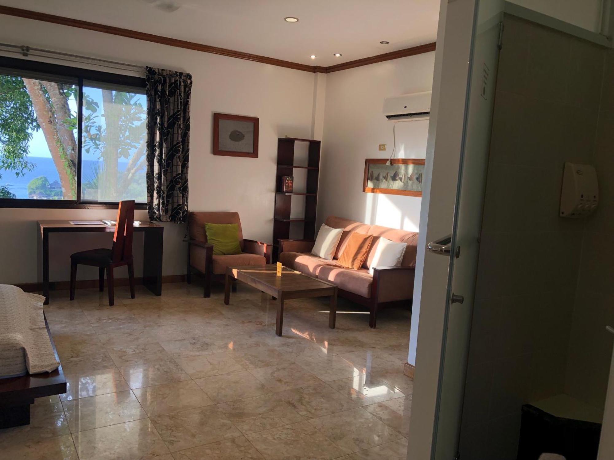 Argonauta Boracay And Boracay Island