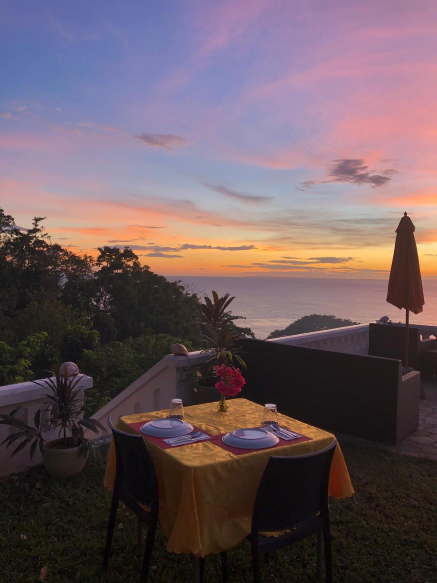Argonauta Boracay And