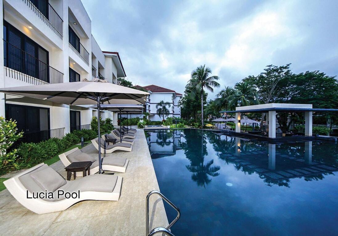 Deluxe C W Private Beach, Inifnity Pool & Golf