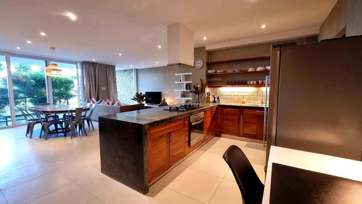Kalamansi - Large 3 Bedroom Apartment Boracay Island