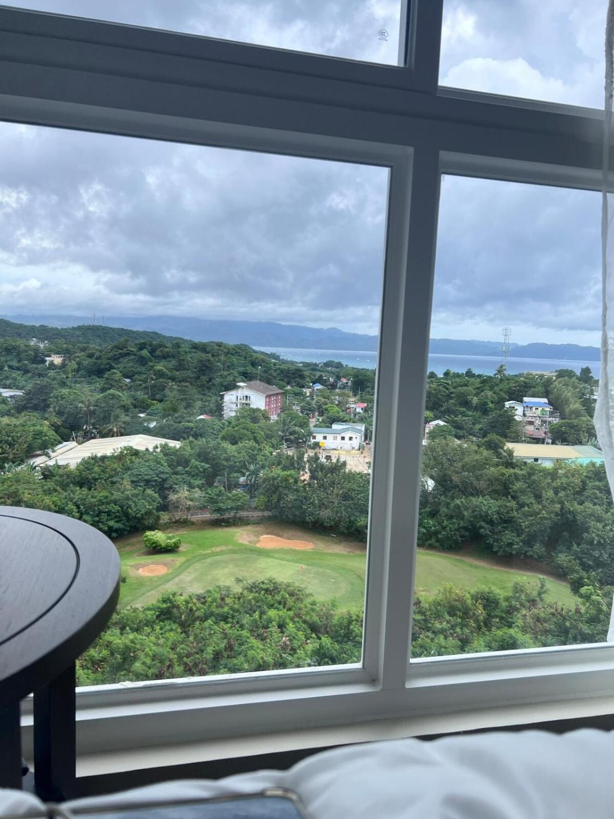 Apartment Cozy 1 Bedroom Greenery With Ocean View Boracay Newcoast *