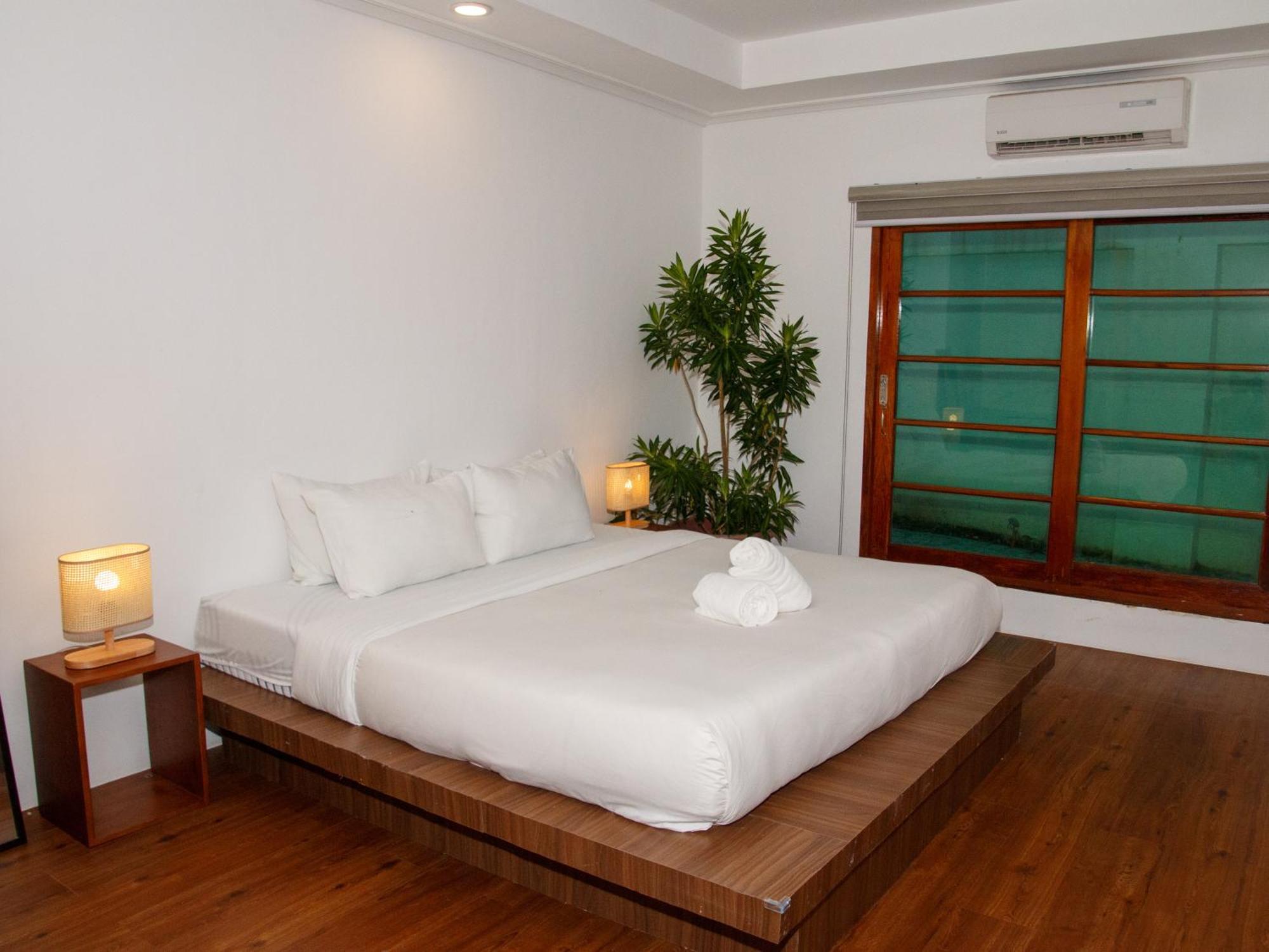 Hotel Boracay Club 4*