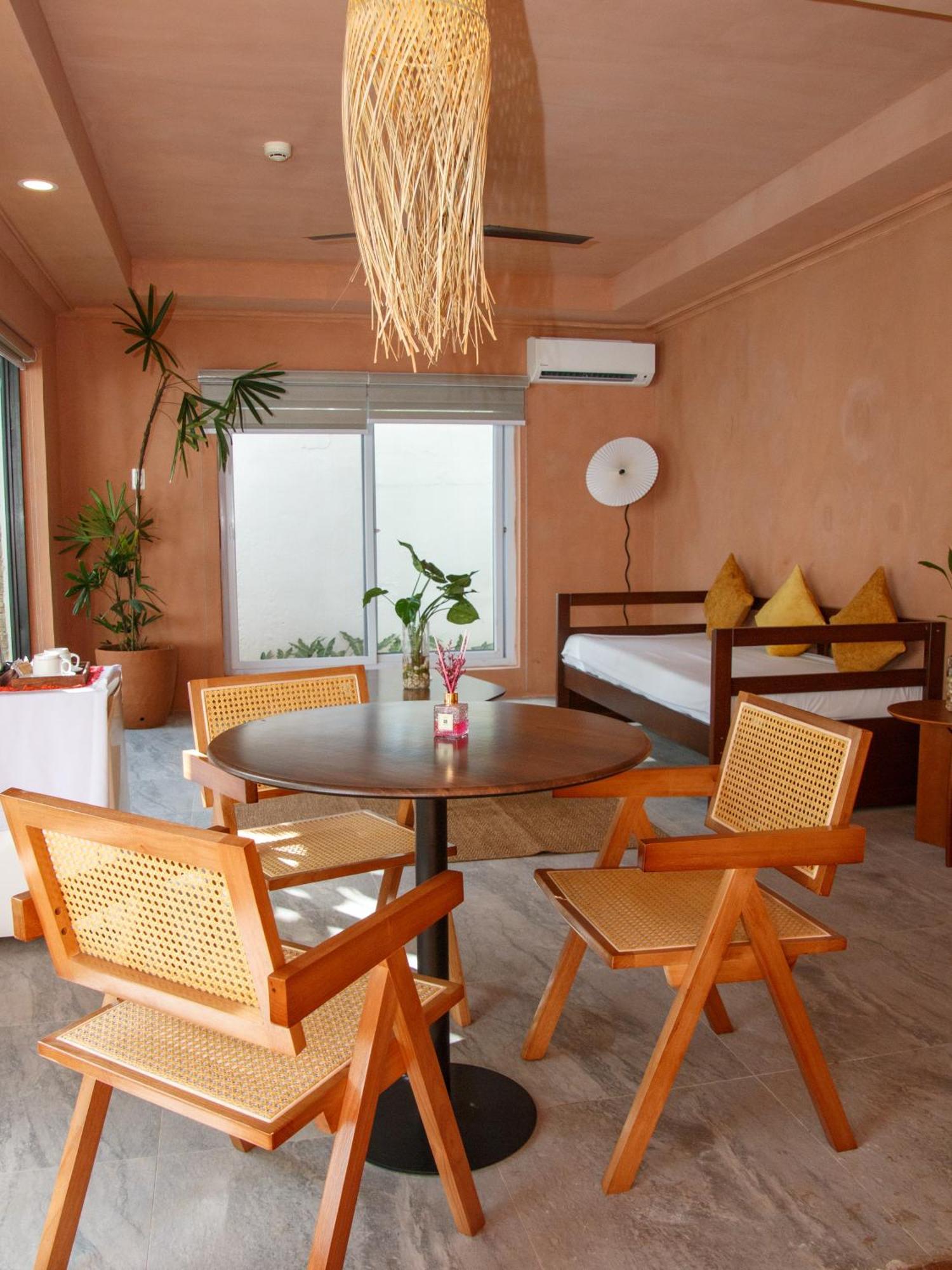 Boracay Club Hotel