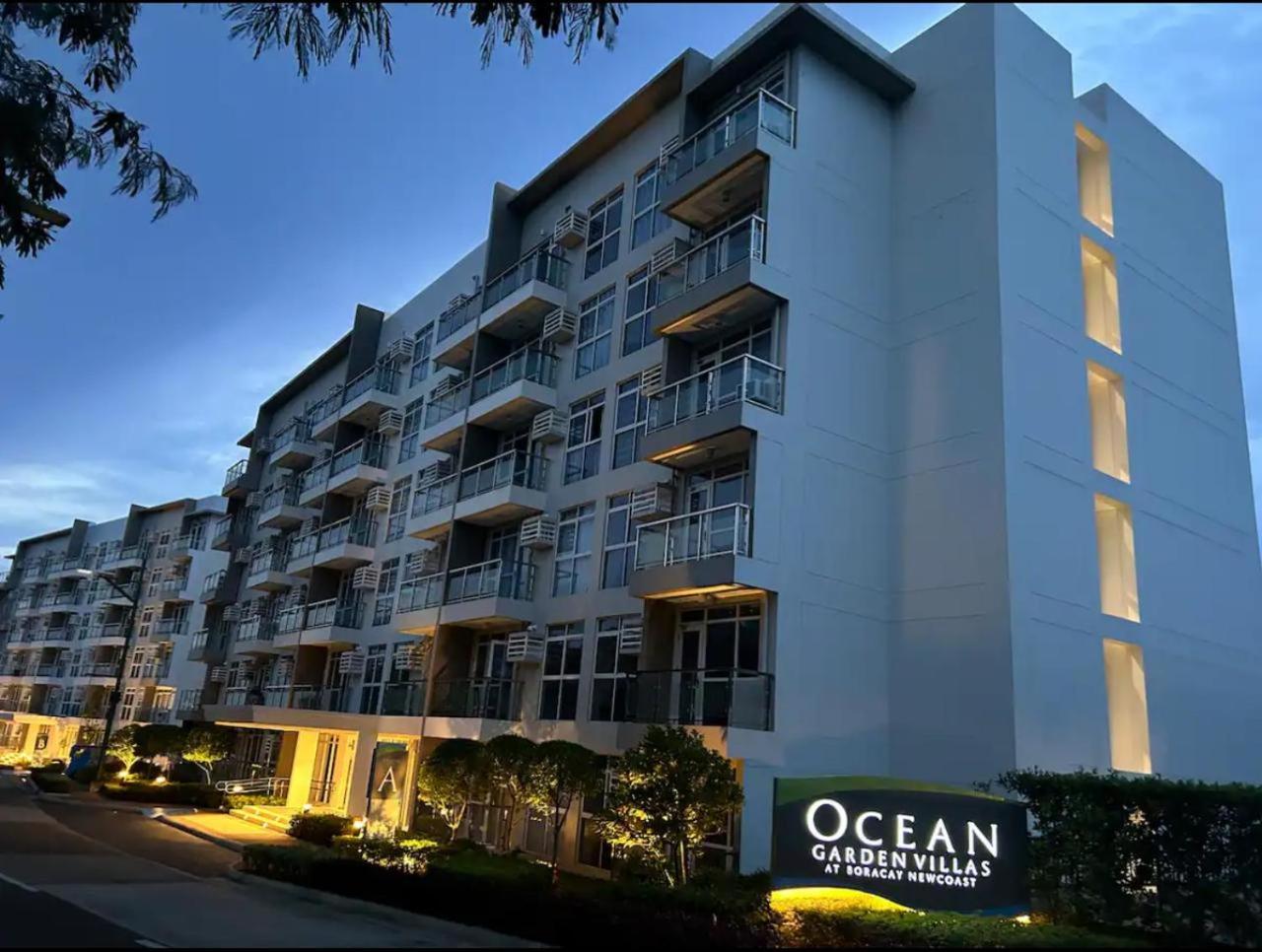 Cozy 1 Bedroom Greenery With Ocean View Boracay Newcoast Apartment