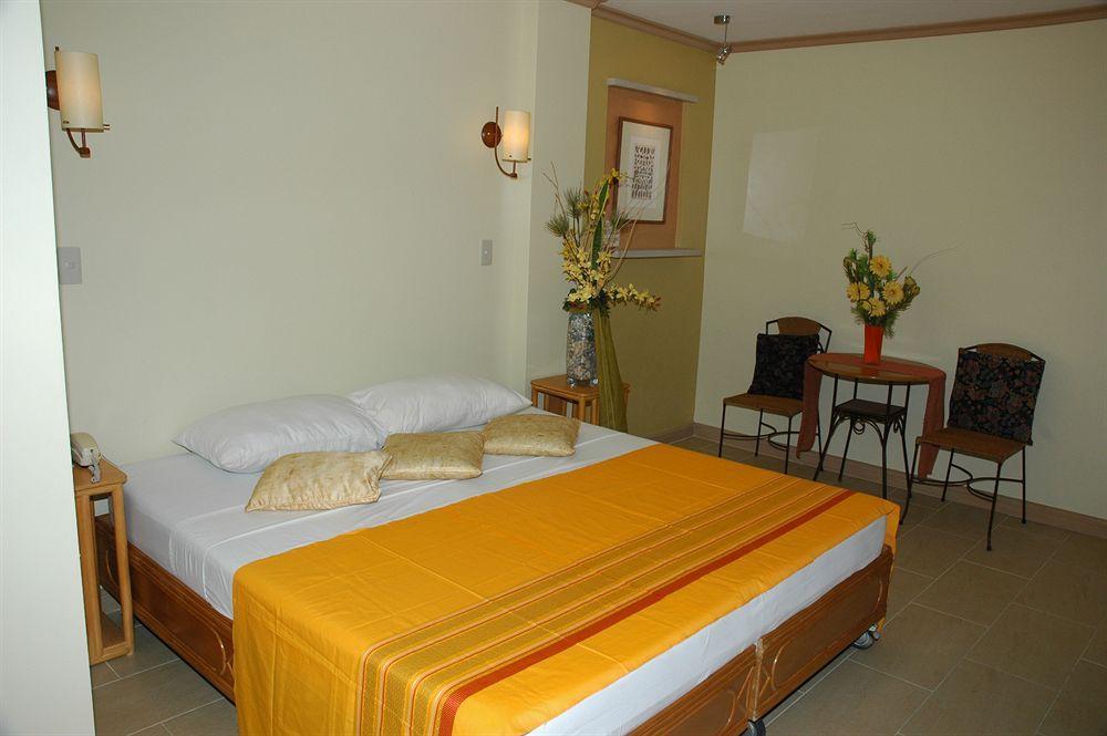 Willy'S Beach Hotel