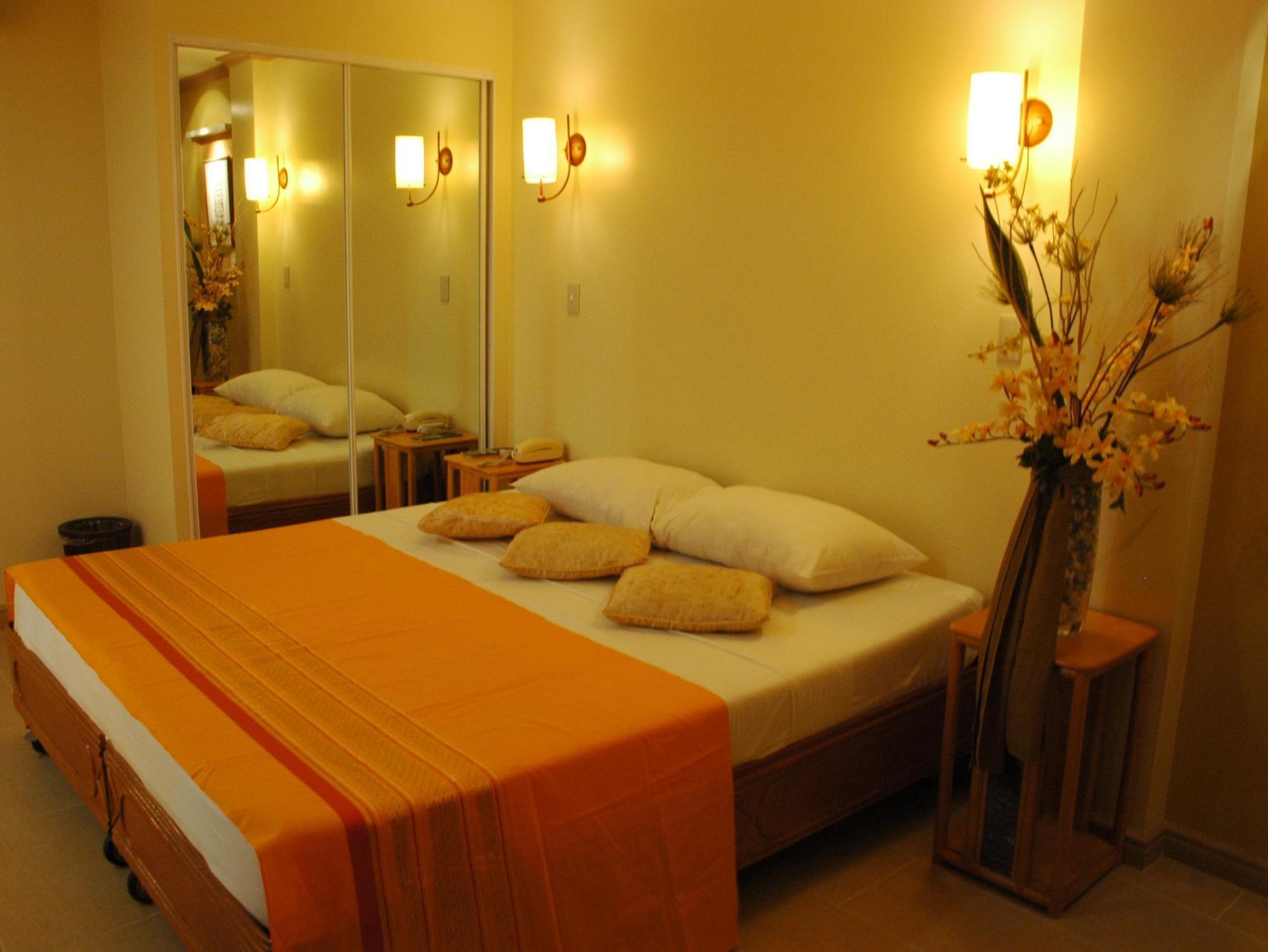 Hotel Willy'S Beach Hotel 3*