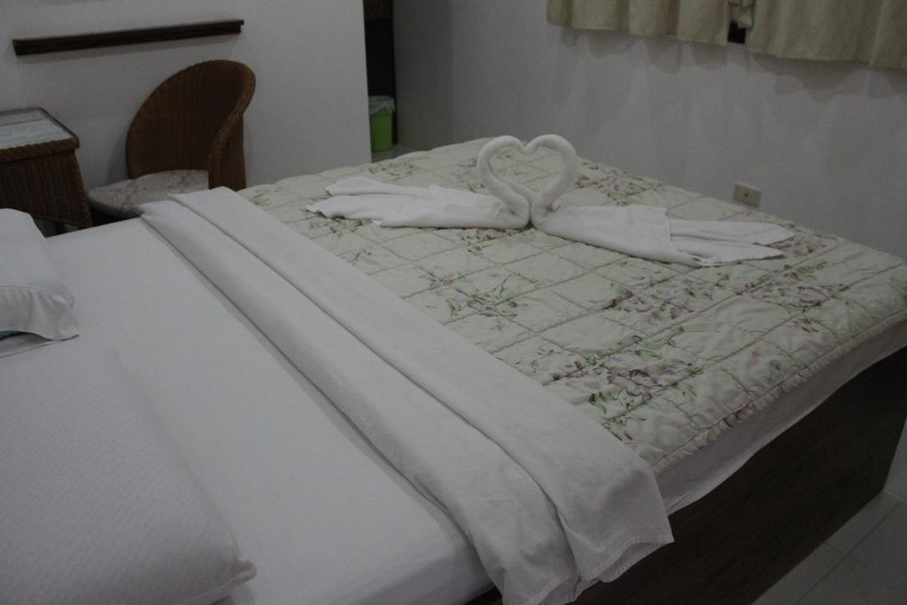 Inn Dave's Straw Hat 3*