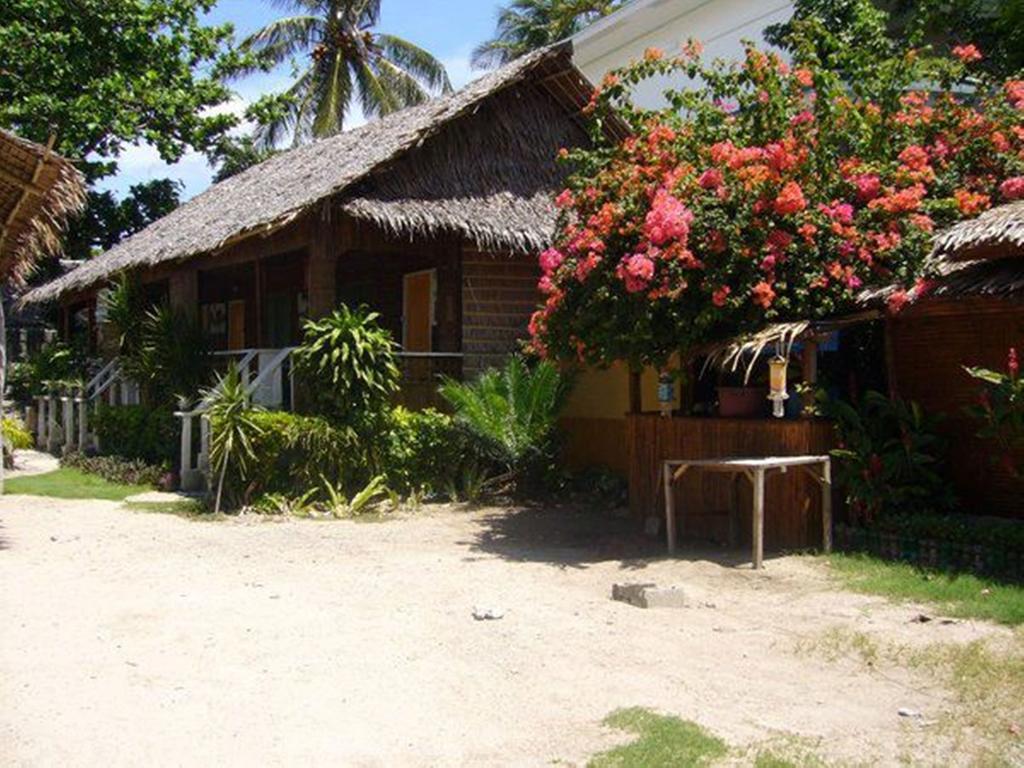 Hotel Holiday Homes De Boracay 3*