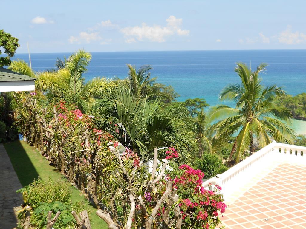 Alargo Boracay Island