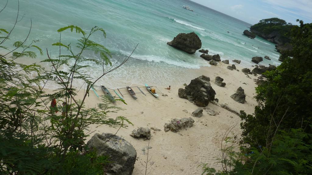 Alargo Boracay Island