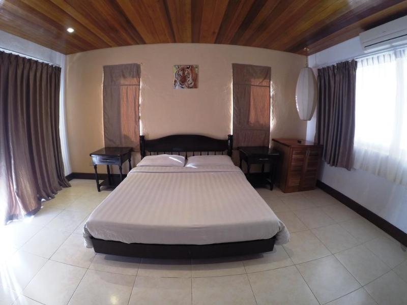 Hotel Laguna De Boracay 3*