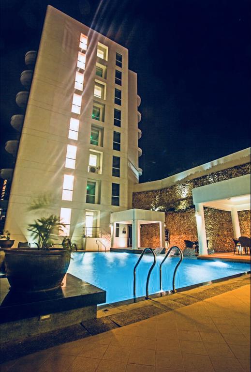 Benkay's Bora Apartment