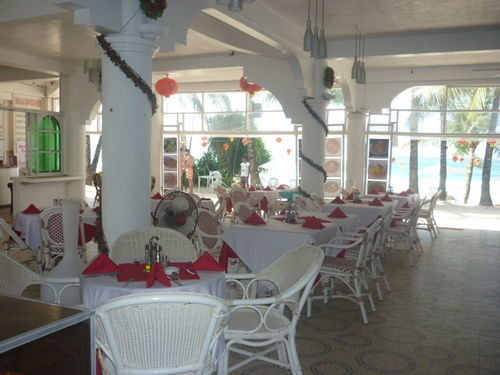 Alla Luna Rossa Boracay