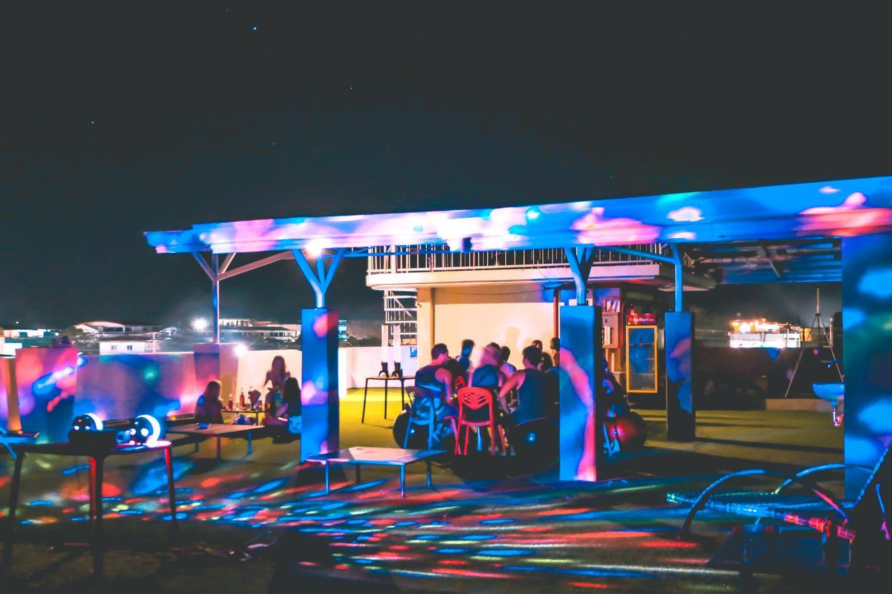 W Hostel Boracay *