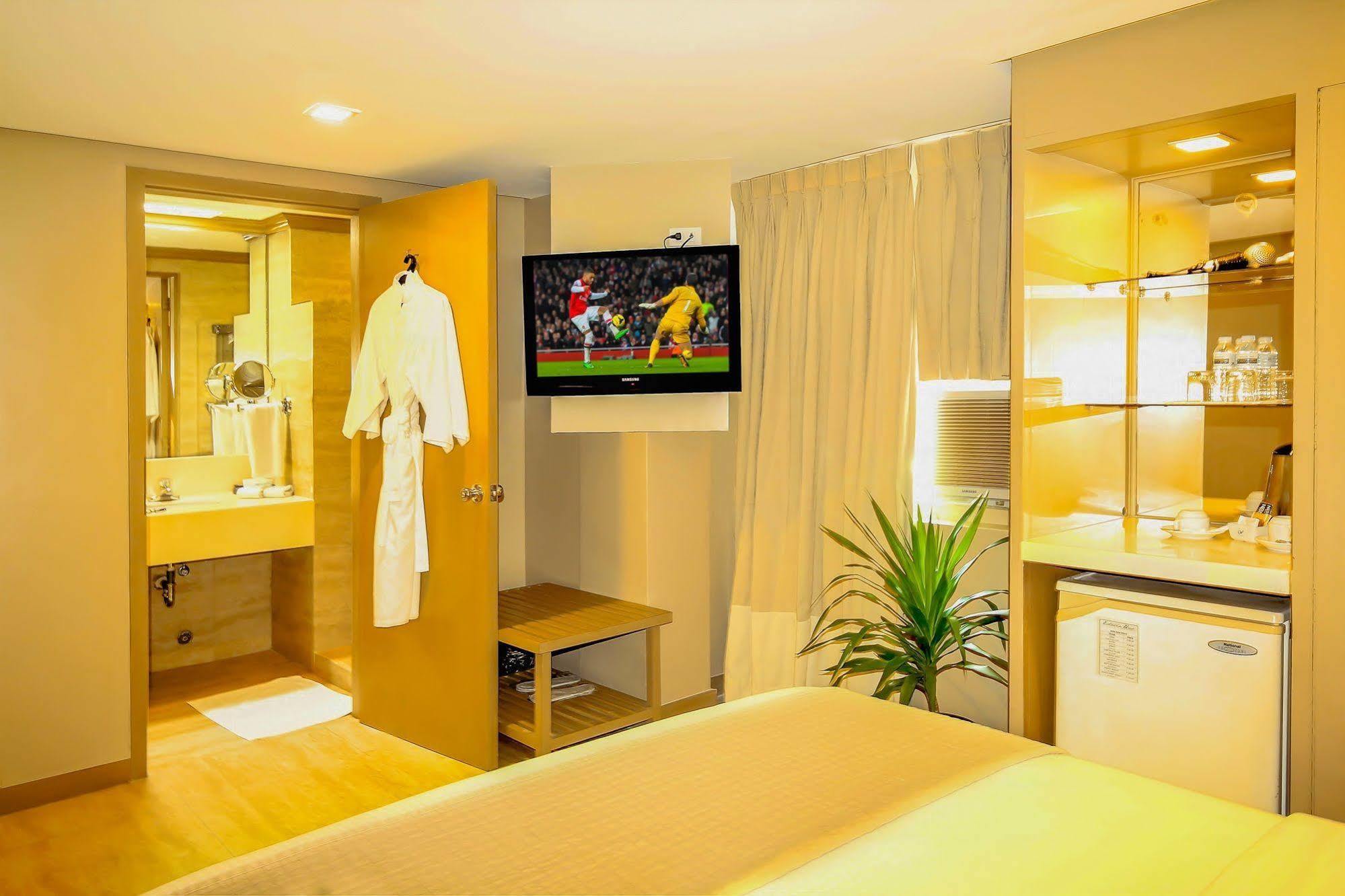 Waling-waling Beach 5* Boracay Island