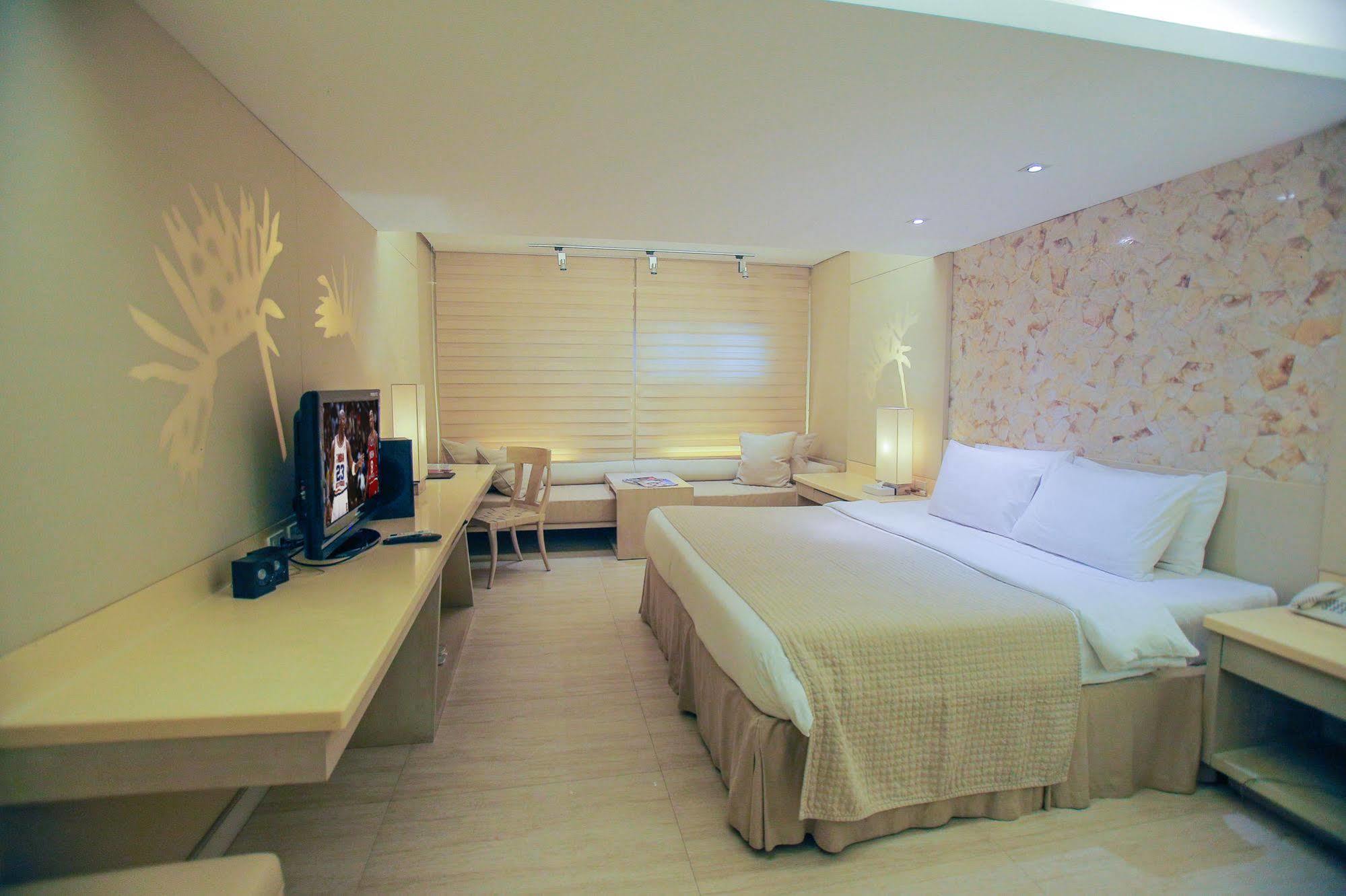 Waling-waling Beach Hotel Boracay Island