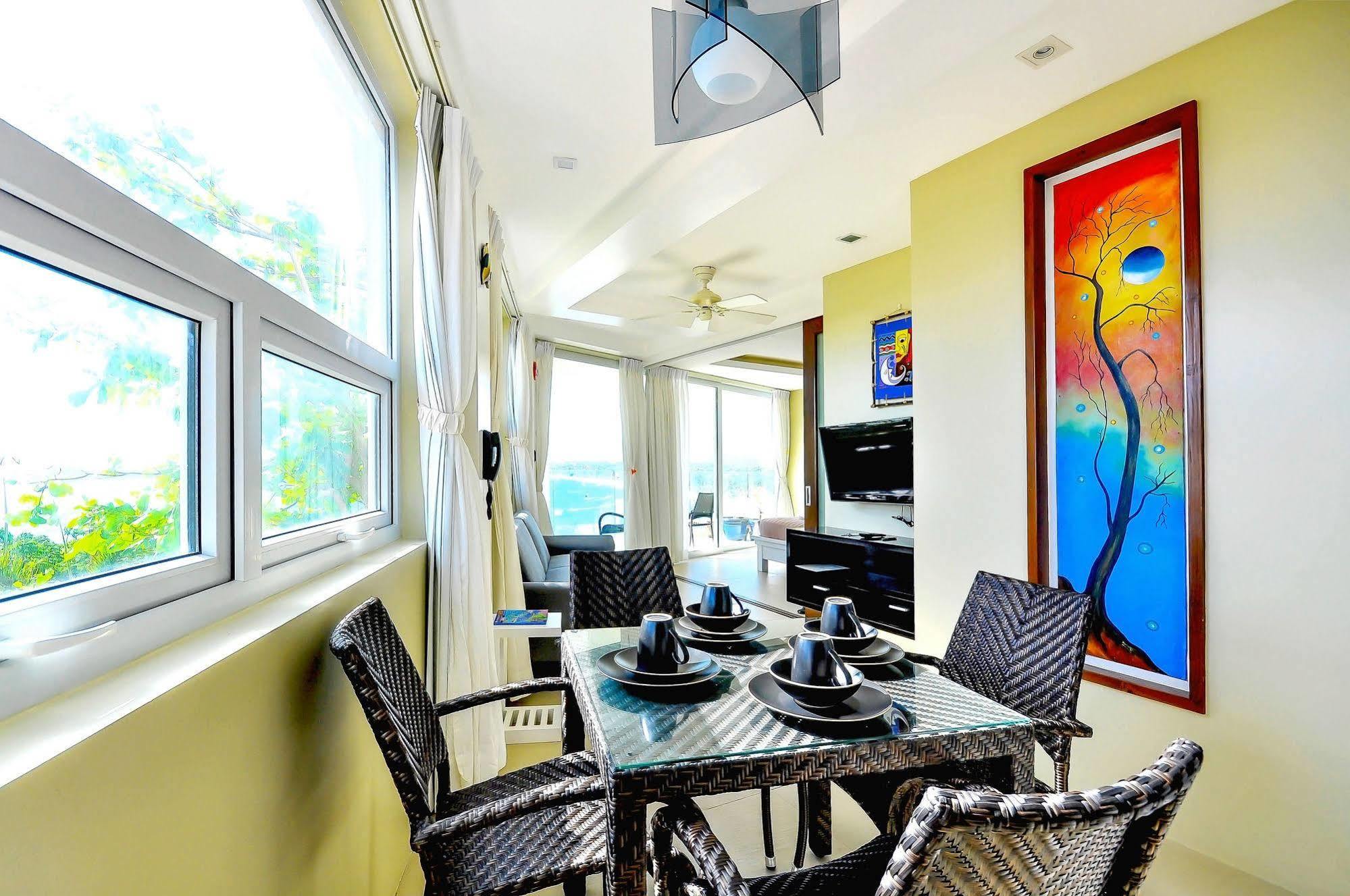 Karuna Private Home Sea View