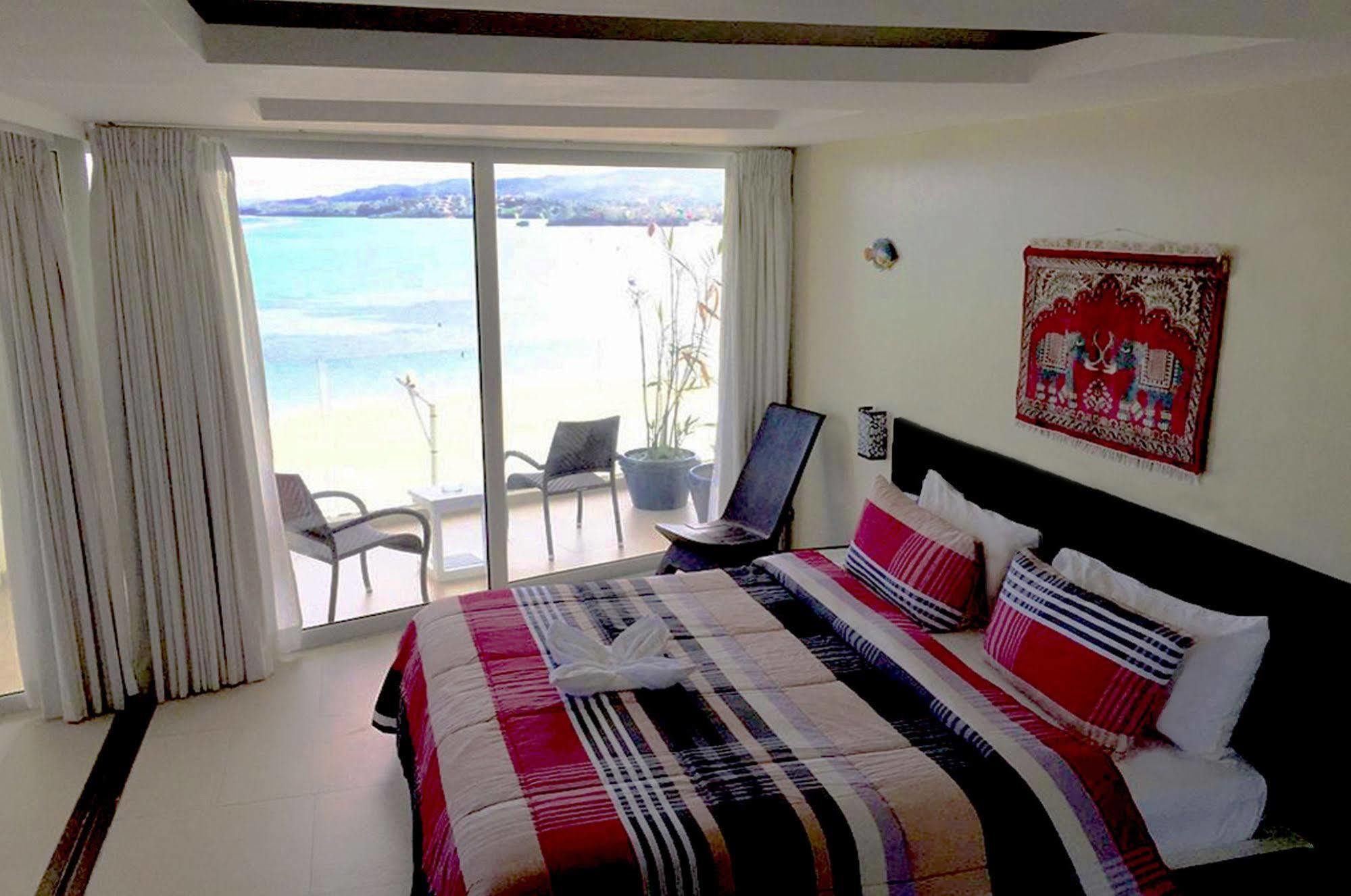 Karuna Private Home Sea View 4*