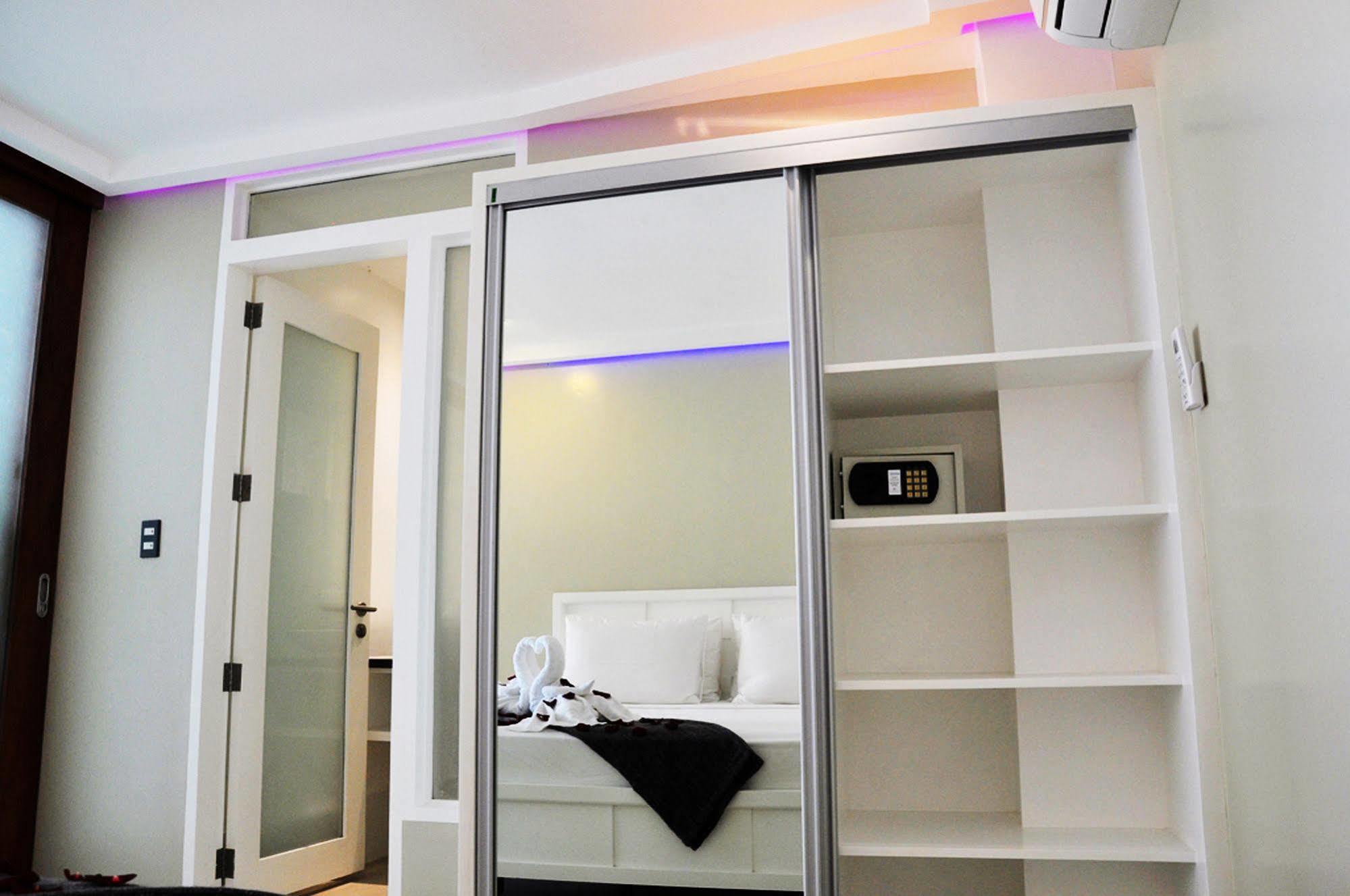 Karuna Private Home Sea View Hotel