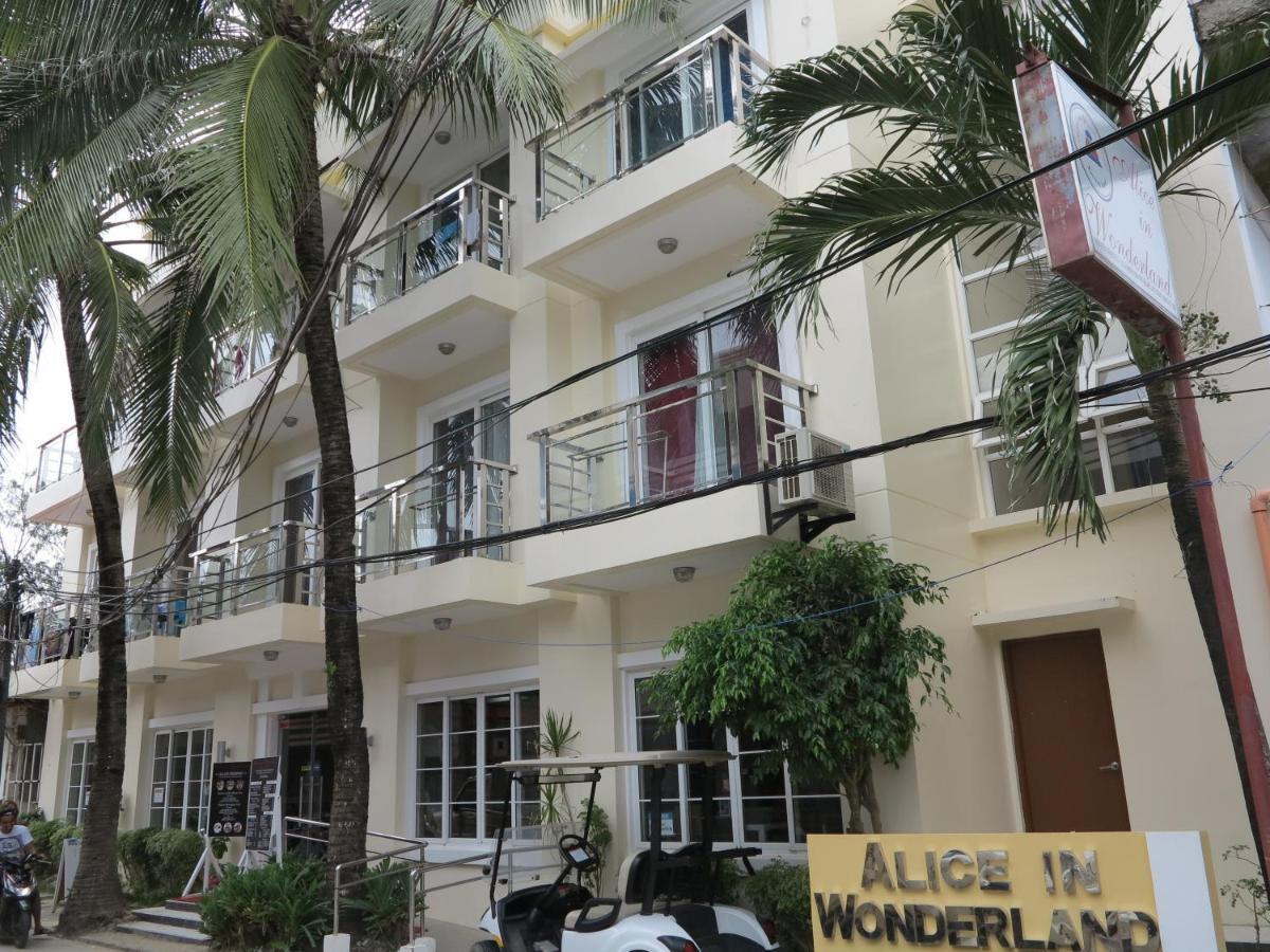 Alice In Wonderland Beach 3* Boracay Island